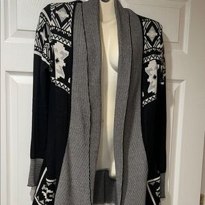 Yes Lola Black and White Geometric Cardigan